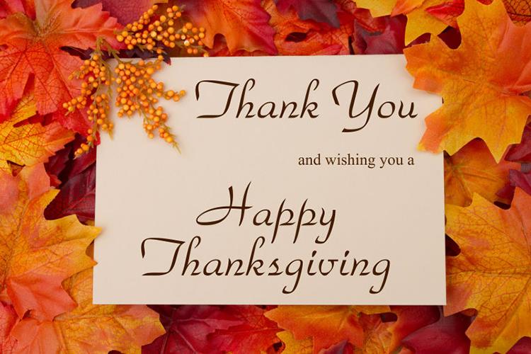 Félicitations le 24 novembre Jour de Thanksgiving à l'avance.